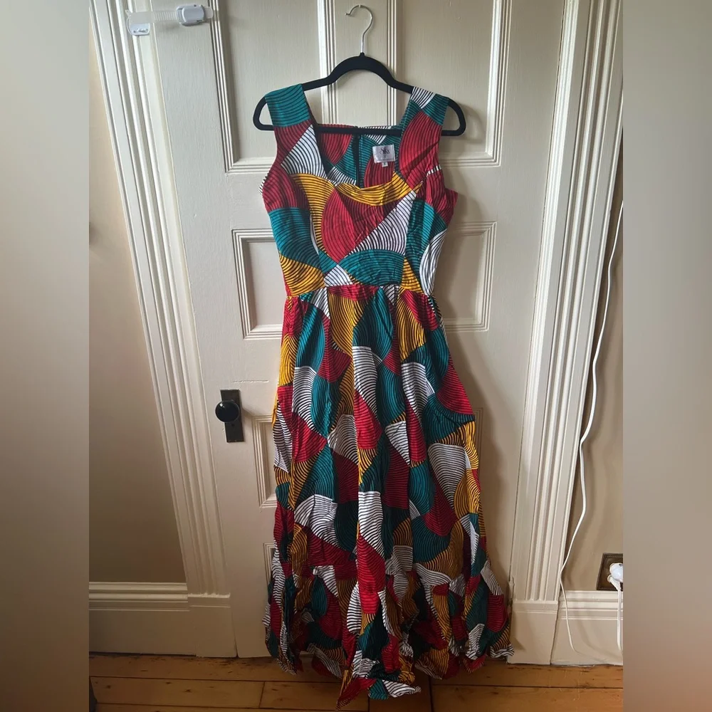 SIKA | Geometric Maxi Dress - Picture 4 of 8